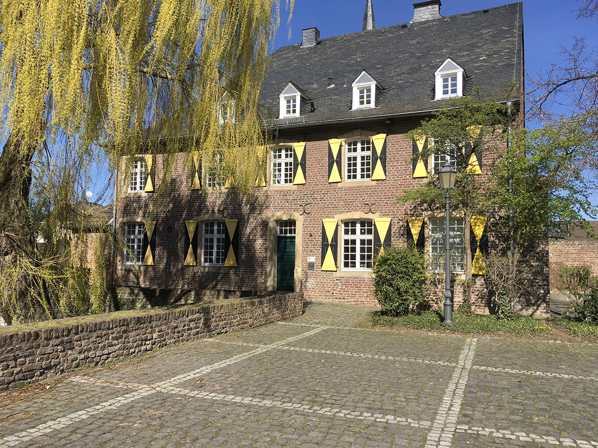 Ausstellung „Hommage à la MERe“ in der Alten Rentei | Ursula Schregel